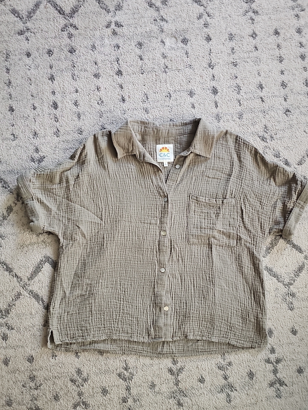 C&C California Short-Sleeve Button Front Shirt in Olive Green